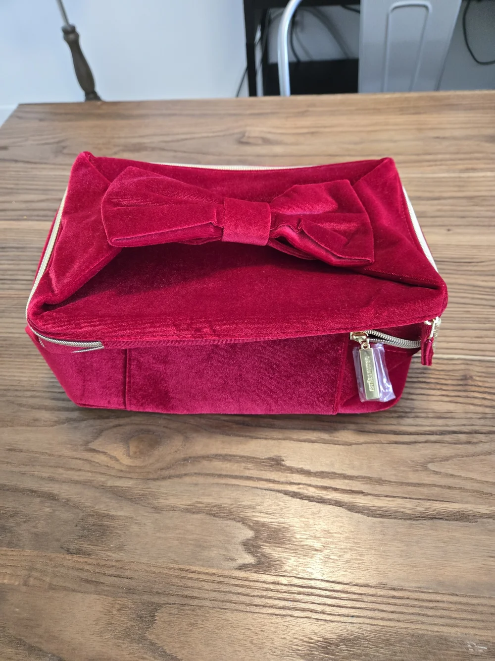 Estee Lauder Luxurious Red velvet velour bow Cosmetic makeup Case travel bag NEW
